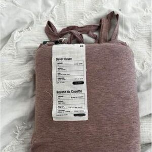 BRAND NEW Urban Outfitters Queen Duvet Cover